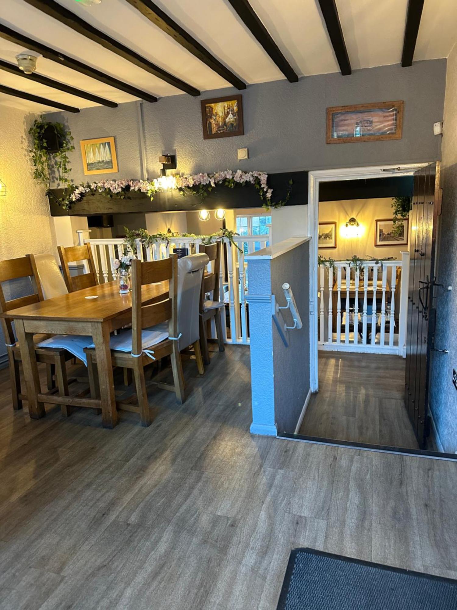 The Old Ship Inn Lowdham Εξωτερικό φωτογραφία